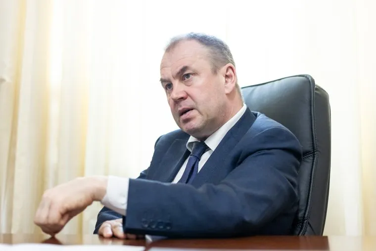 Станислав Наумов во время интервью. Москва