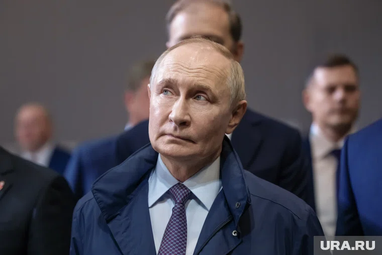 Запад разрушает стратегическую стабильность в мире, заявил Путин