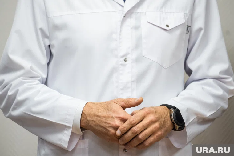 С 2023 года Сергей Ярцев занимал должность заместителя главврача в ОКБ №1