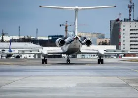 В Екатеринбурге произошла авария с военным самолетом