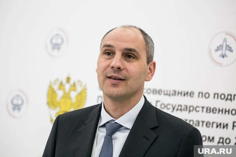 Денису Паслеру проблемы Свердловской области знакомы хорошо, так как он сам отсюда родом