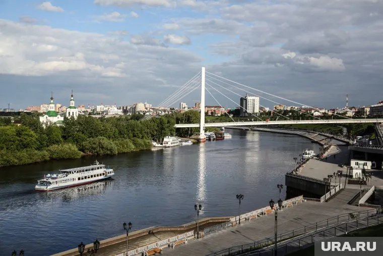 Теплоходы могут курсировать только в светлое время суток, после рейсы становятся опасными