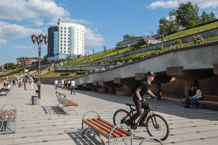 Тюменская набережная реки Туры