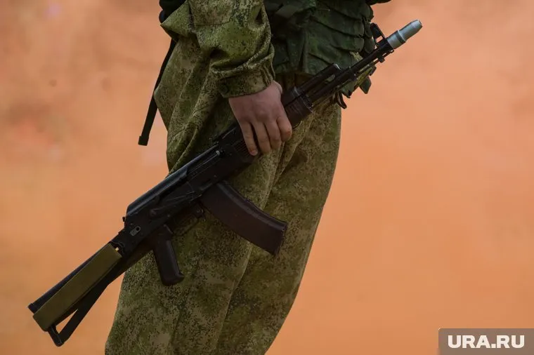 Российские и украинские военнослужащие используют почти одинаковое вооружение и обмундирование