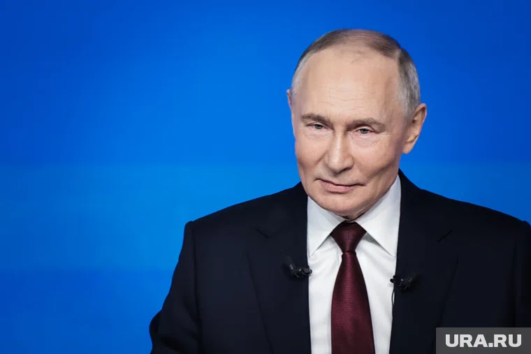 Губернатор ХМАО Руслан Кухарук поздравил президента РФ Владимира Путина с днем рождения от всех югорчан