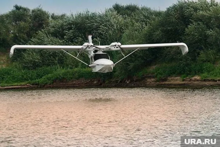 При падении самолета летчик остался жив