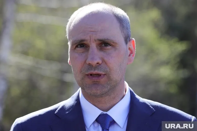 Денис Паслер погружен в муниципальные интриги