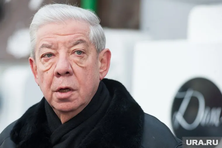 Политологи верят, что с Левиным ОП станет работать активнее