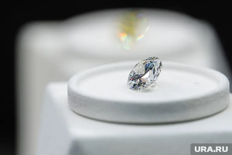 "Новое Солнце" стал одним из самых значимых событий в индустрии драгоценных камней за последние годы