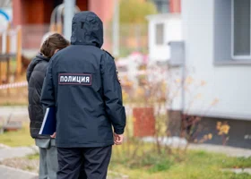 Полиция нагрянула в свердловский филиал скандального центра Хоботовой