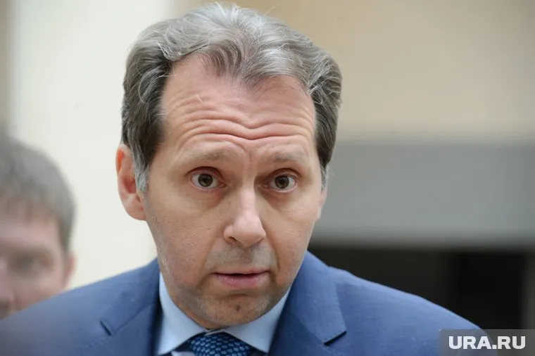 Подчиненные Александра Потапова не спешат рассказывать о возможном повышении зарплат на предприятии