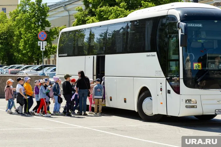 Дети прибудут на лечение в ХМАО в рамках соглашения между ХМАО и администрацией города Макеевки