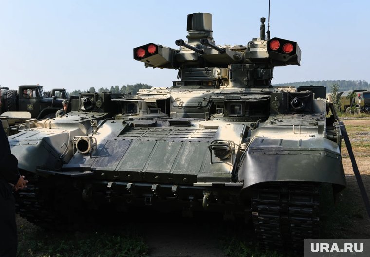 Главный танковый завод РФ отправил на СВО технику, не имеющую аналогов в мире. Видео