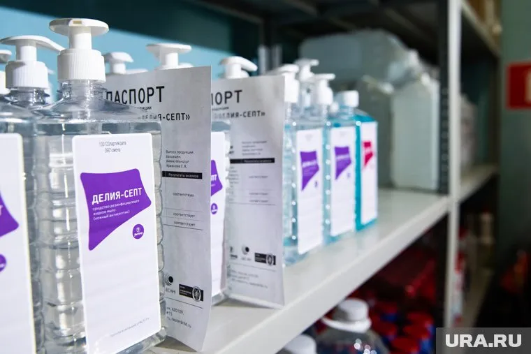 На баллончик дезинфицирующего средства производитель наклеил этикетку детской пены (архивное фото)