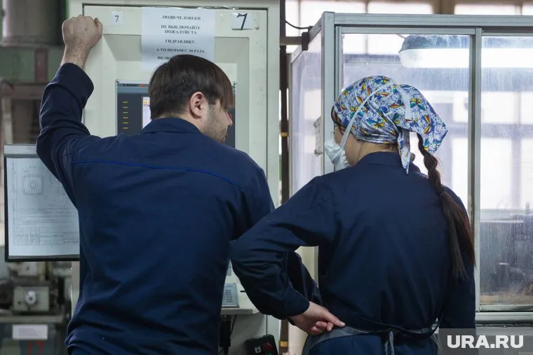 Суд рассмотрит жалобы сотрудников предприятия, которых не пустили на работу, в феврале