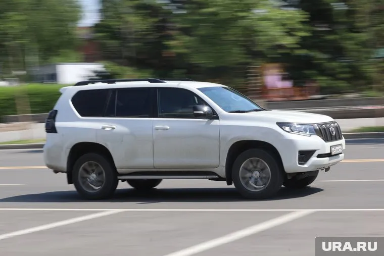 По всем предъявляемым к авто характеристикам, компания ищет себе внедорожник 