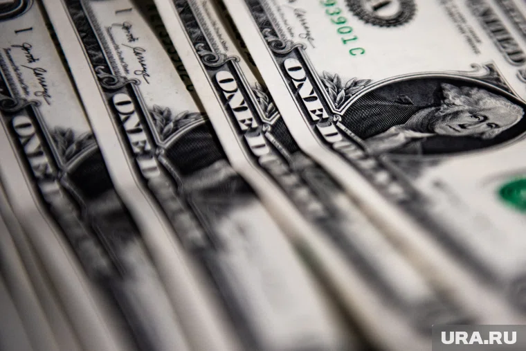 Он также входит в двадцатку богатейших людей России по версии журнала Forbes. 
