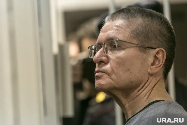 В стихах Улюкаев писал о наступлении Нового года
