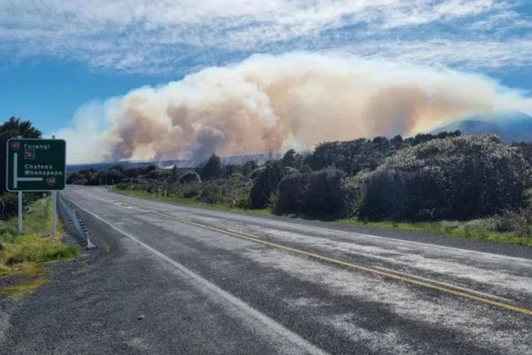 В парке «Властелина колец» в Новой Зеландии бушует мощный пожар