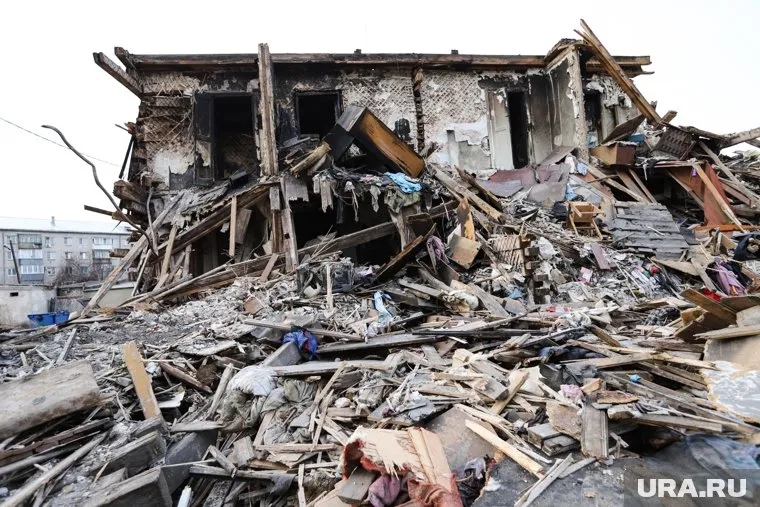 По словам очевидцев, снаряд ВСУ попал в частный дом