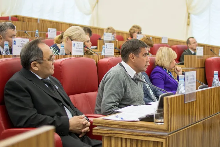 Заседание по бюджету, Заксобрание ЯНАО, харючи сергей, абдрахманов марат, депутаты янао