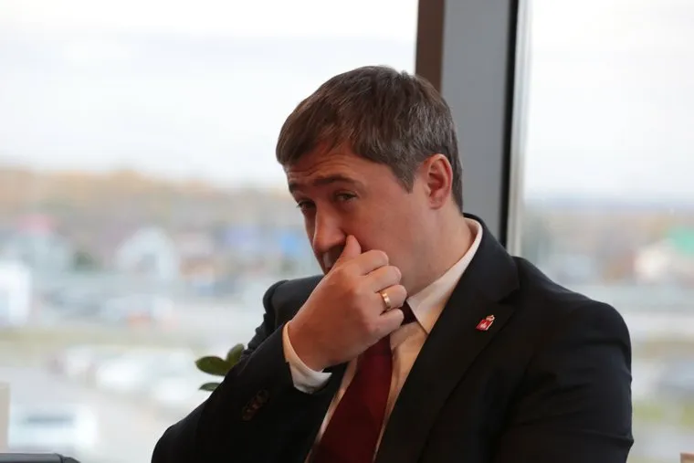 Прессконференция с участием губернатора в аэропорту. Пермь