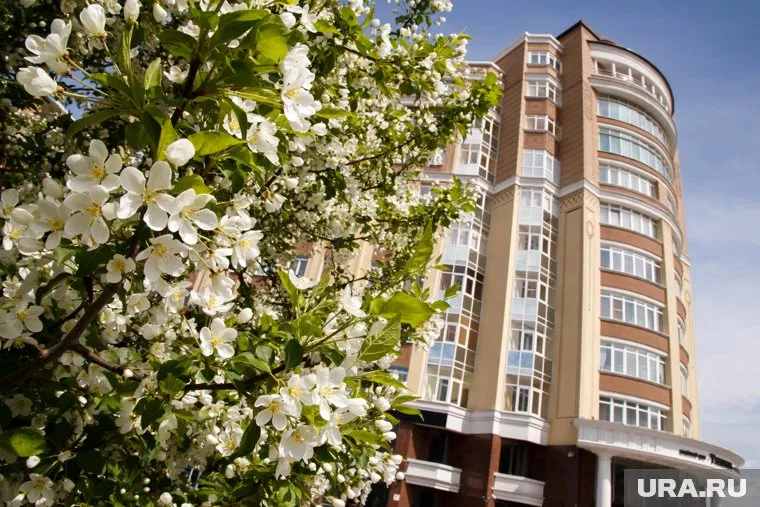 В средней полосе России в конце недели ожидается до +18 градусов, отметила Людмила Паршина