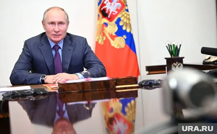 Владимир Путин поручил Михаилу Мишустину заняться проблемой Курил