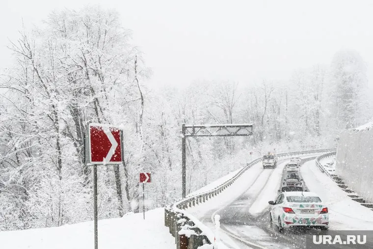 На участке Салехард-Надым запускают движение автобусов