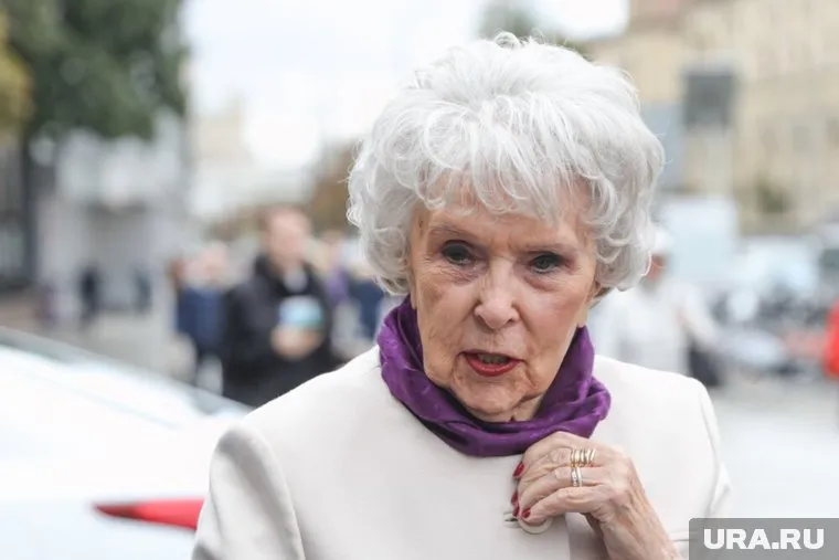 Народной артисткой Вера Васильева стала в 1986 году