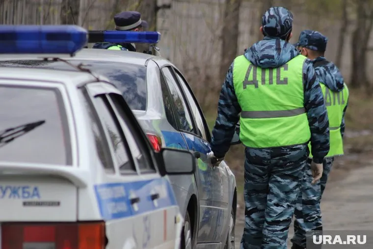 По версии полицейских, женщина в момент задержания была пьяна
