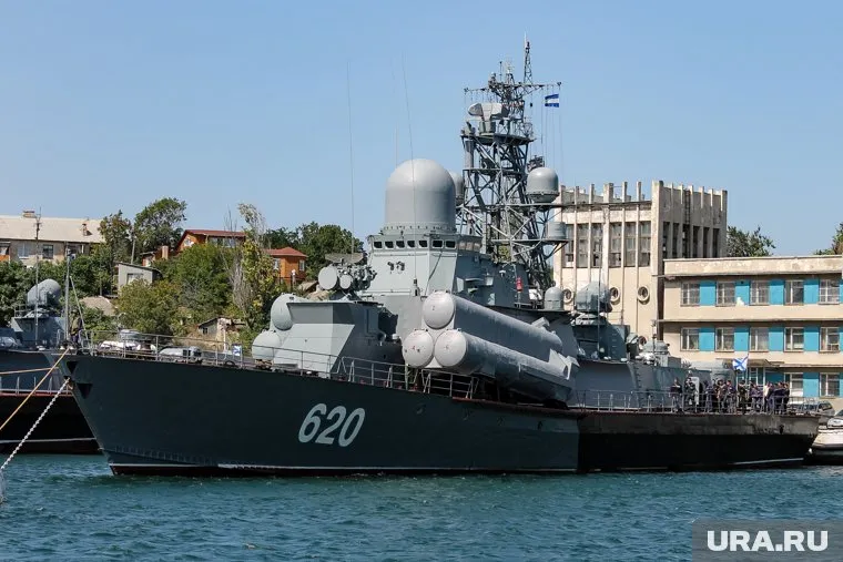 Военный эксперт из Пентагона описал сильные стороны флотов России и США в Черном море.