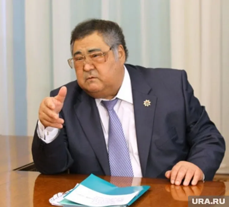 Тулеев дважды продлевал отпуск