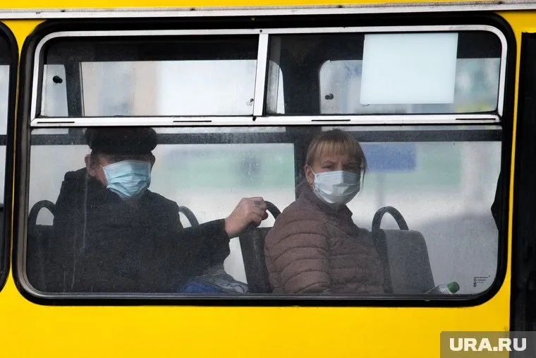 Врач раскритиковал идею введения QR-кодов в транспорте