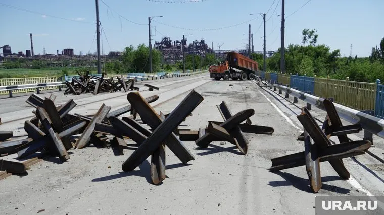 Боевики и военнослужащие ВСУ около месяца были заблокированы на территории завода