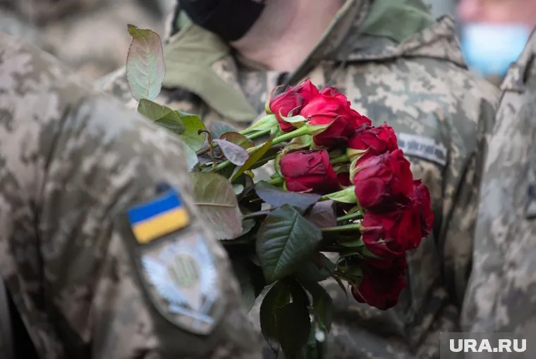 Село, где сейчас содержат украинских военнопленных, обстреливали последние восемь лет