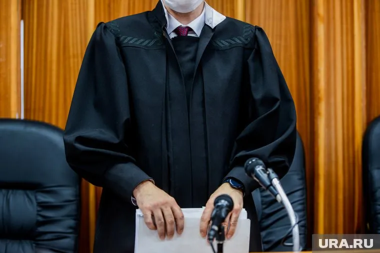 Осужденный заявил, что судья дружит с экс-оперативником полиции