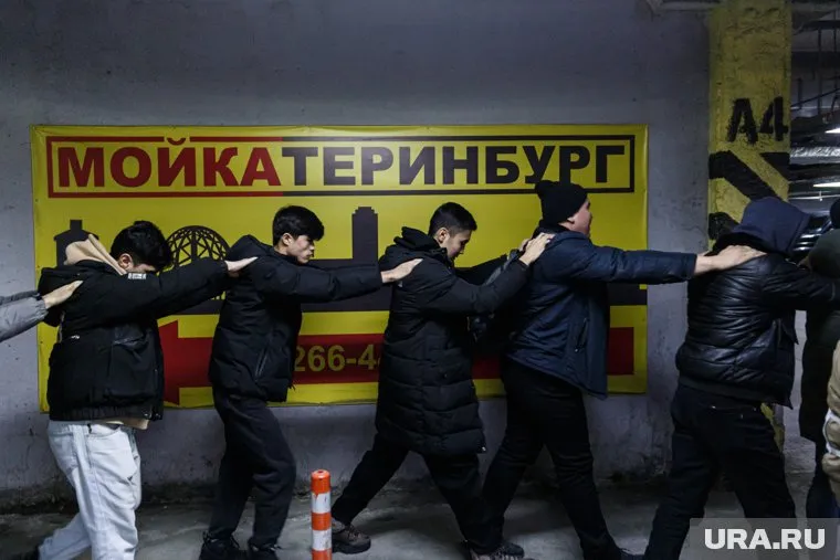 Силовики проверили 68 иностранцев