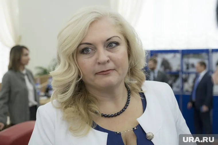 Глава партии КПРФ в ЯНАО Елена Кукушкина (на фото) считает, что QR-коды нарушают конституционные права граждан