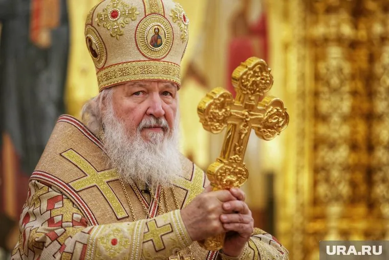 Хлеб и вино, которыми причащают верующих, не подвержены коронавирусу