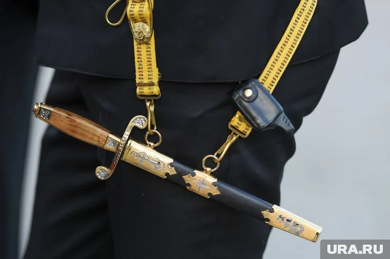 Олег Соколов пытался схватить кортик во время следственного эксперимента