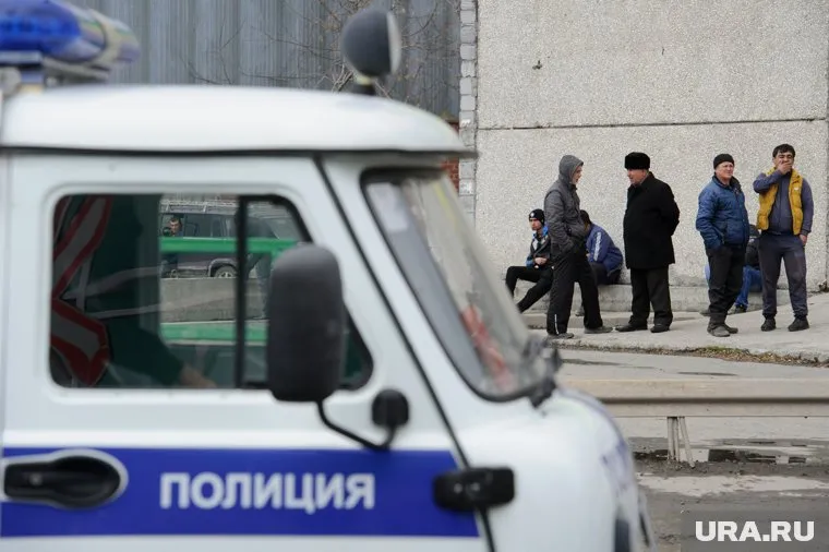 Как утверждает бизнесмен, сотрудники МВД зарабатывают на мигрантах миллиарды рублей