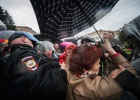 На уральскую пенсионерку завели уголовное дело после митинга 9 сентября