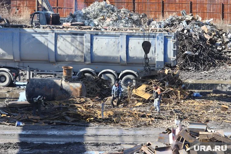 В Кургане продают металлобазу