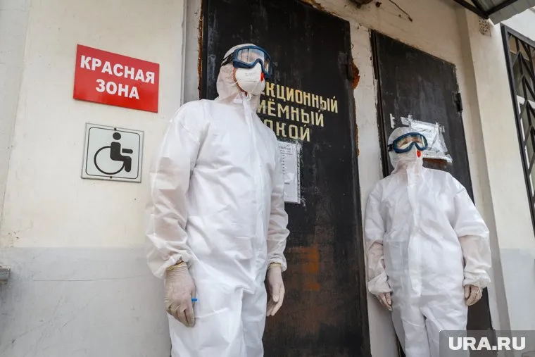 Заболеваемость COVID-19 превысила показатели апреля