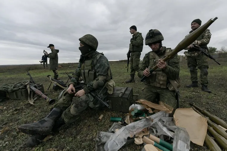 Мобилизованные резервисты на полигоне в Донецкой области. ДНР