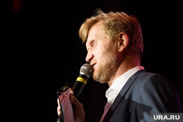 В конце года Андрей Рожков создал с Вячеславом Мясников шоу «Ваши пельмени»