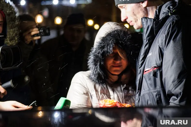 Рассказать о своих злоключениях она готова только Андрею Малахову