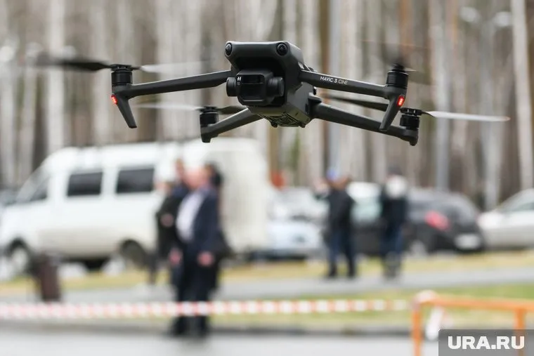 Исаков привез в зону СВО прицел ночного видения, тепловизор, квадрокоптер и ноутбук