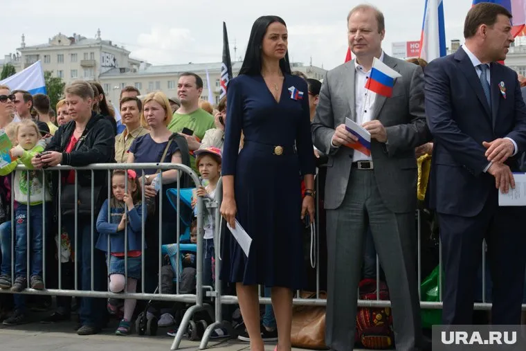 29-летнюю Глацких заменит 43-летний Гущин